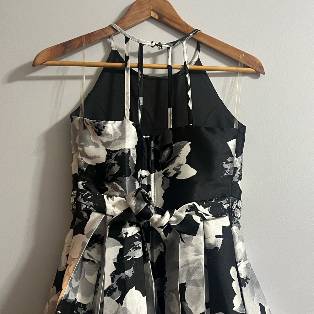 Speechless Black and White Floral Kids Dress - Picture 3 of 6